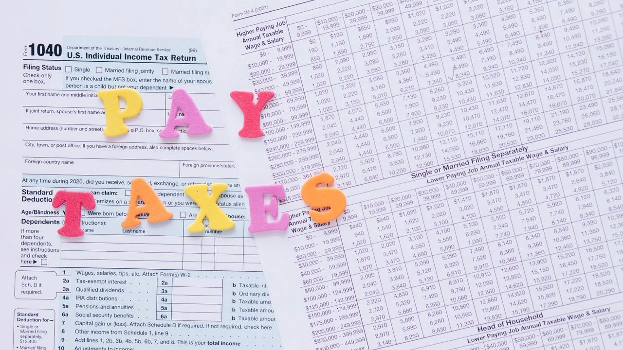 A $900 Side Gig in Crypto Turned Into a Payroll Tax Letter